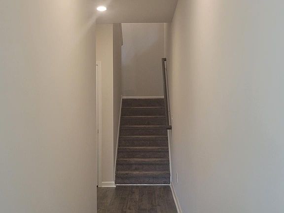 4th image of 3477 Hidden Valley Cir