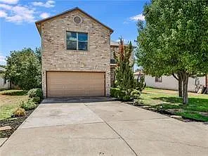 4 bed, 2.5 bath, 2996 sqft, $2,250 — Photo 2