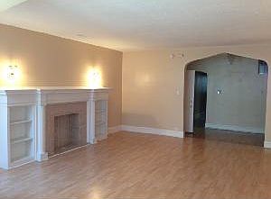 4th image of 7012 S Paxton Ave
