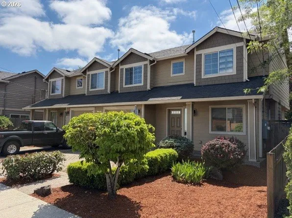 15650 SE Stark St, Portland, OR 97233