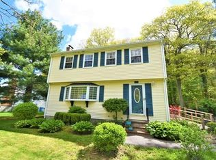 25 Mackintosh St, Franklin, MA 02038