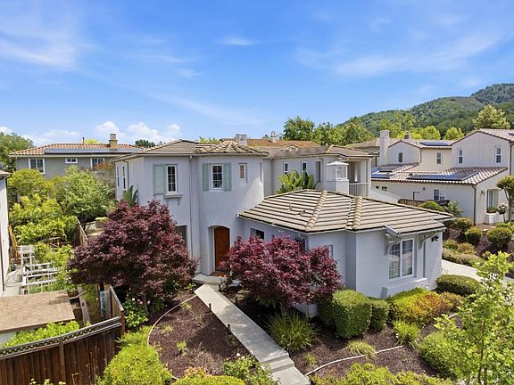 2nd image of 2645 Muirfield Way