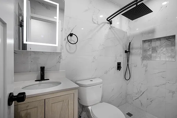 Rented by Safdie Realty Group | media 21