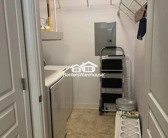 401 20th St S #101 — Photo 14