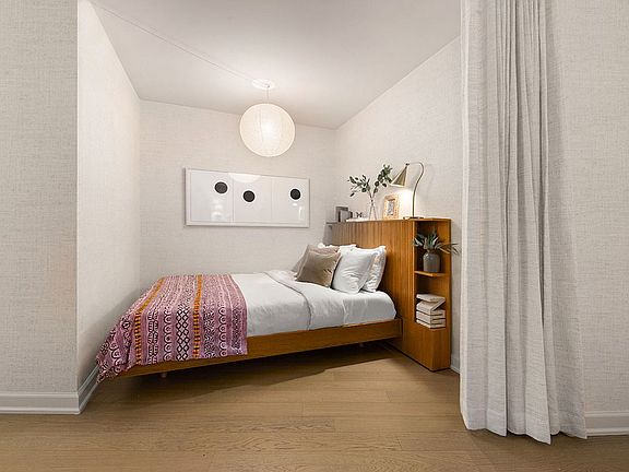 4th image of 20 River Ter APT 11Q