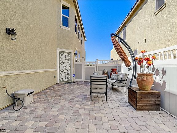 5th image of 1085 Cactus Rock St