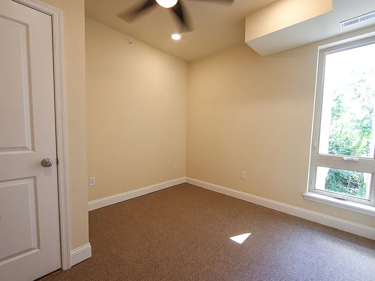 Temple Off-Campus Housing — Photo 142