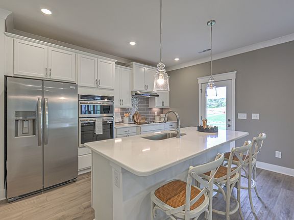 Photo of model home. Selections and finishes may vary.