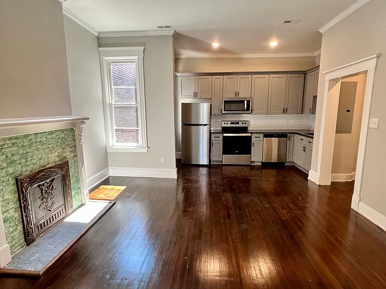 2331 W Grace Street — Photo 7