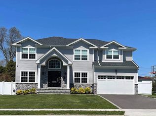 80 Orange Dr, Jericho, NY 11753