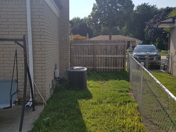 5th image of 14602 Alma Dr