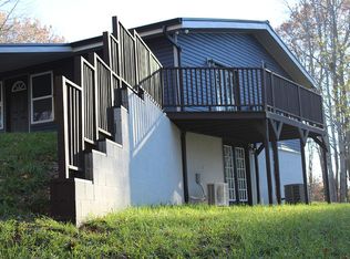 432 Parker Ln, Bradyville, TN 37026