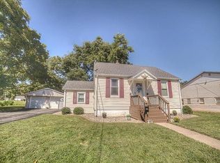 217 W Church St, Mascoutah, IL