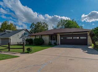2107 Red Stone Ln, Austin, TX 78727