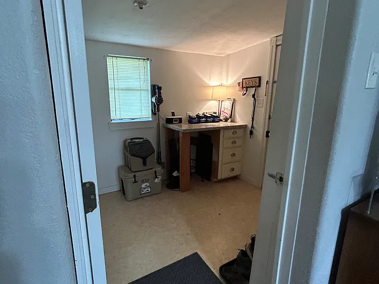 712 Hale St — Photo 26