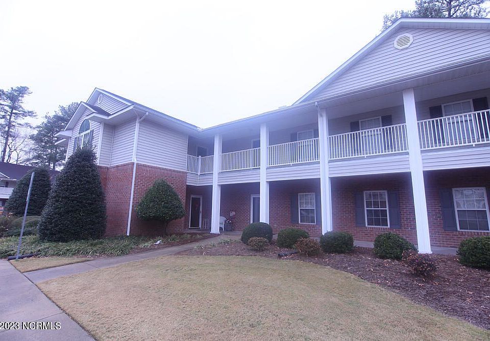 1st image of 2219 E Locksley Woods Dr
