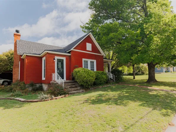 510 W Walnut St, Decatur, TX 76234