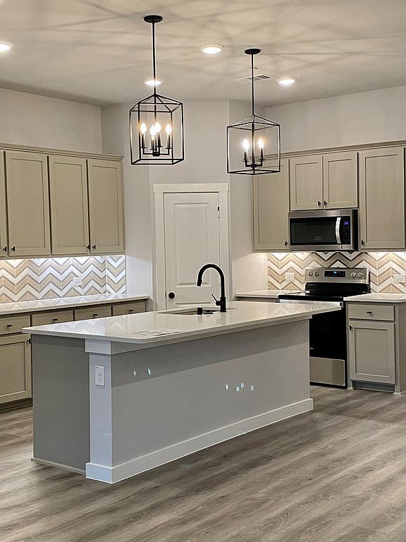 1649 Dewberry Ln - Property Image