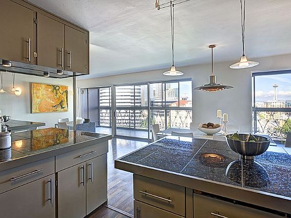 5th image of 1740 Melrose Ave Unit 802
