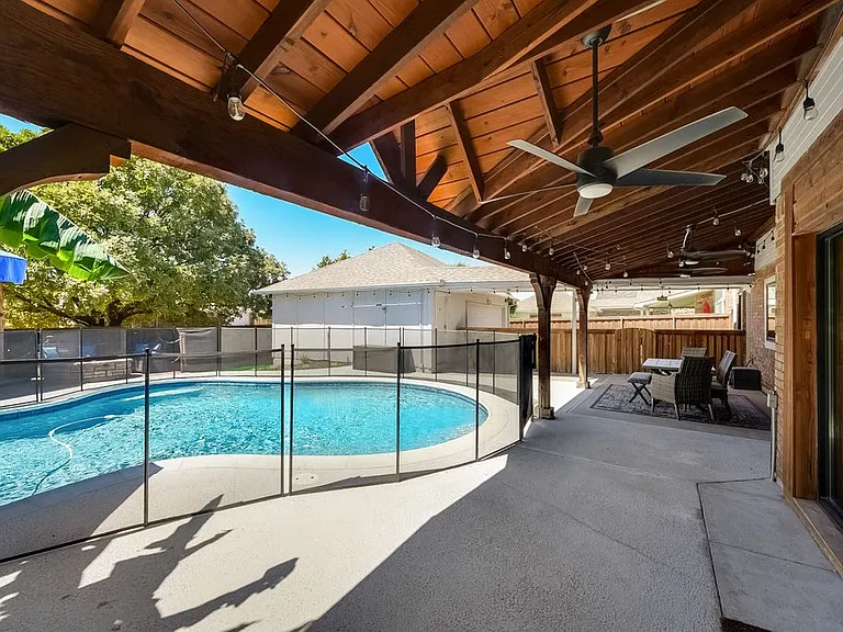 2216 Ridgecrest Trl — Photo 46
