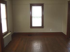 5th image of 202 Bermond Ave