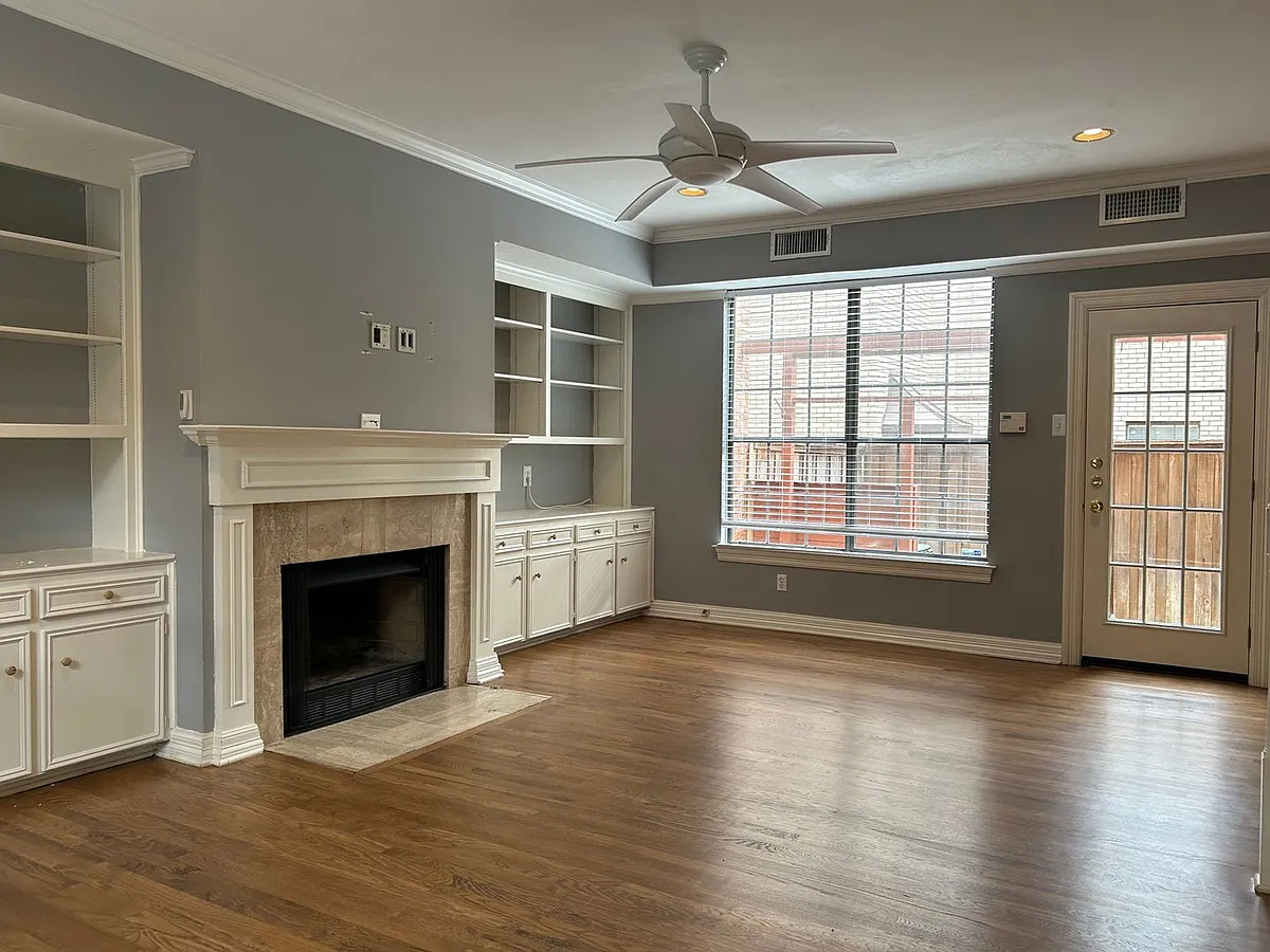 Building Photo - 3407 Shenandoah St #B