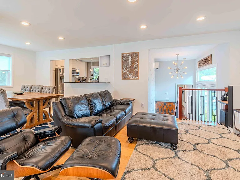 942 N McKinley Rd — Photo 10