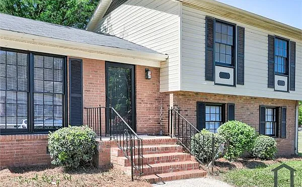 305 Red Roan Pl — Photo 14