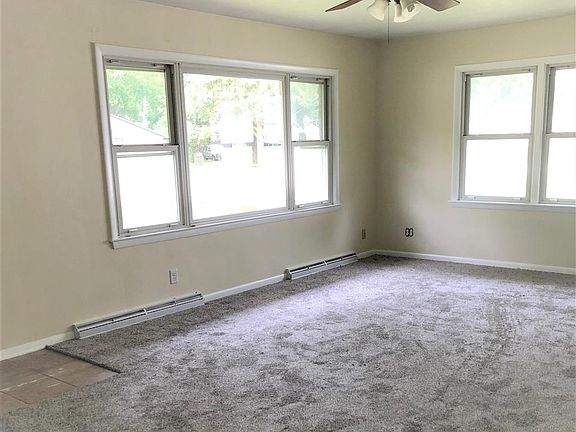2nd image of 1030 Harmony Cir SW