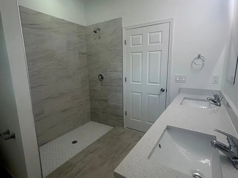 751 Pacific St — Photo 20