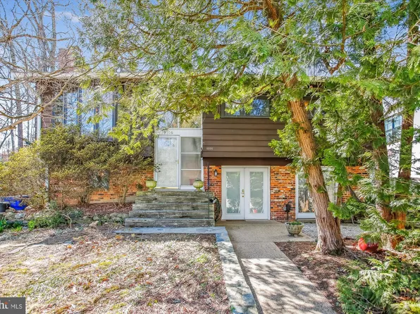 6506 Callander Dr, Bethesda, MD 20817