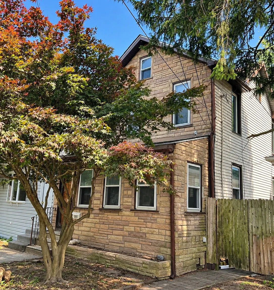 331 Massasoit Avenue — Photo 2