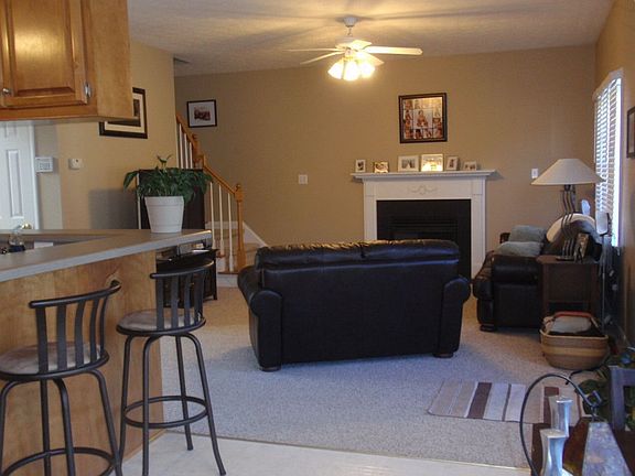 5th image of 205 Jessica Dr