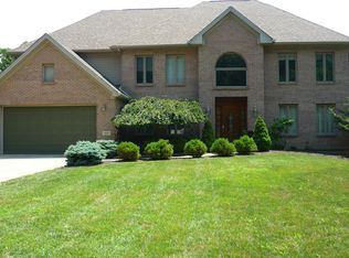 1397 Brabamhurst Dr, Lawrenceburg, IN 47025
