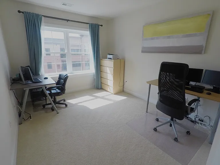 9523 Bastille St #401 — Photo 12