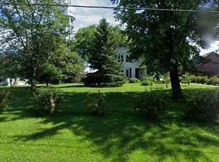 433 W 1st St, Waldo, WI 53093