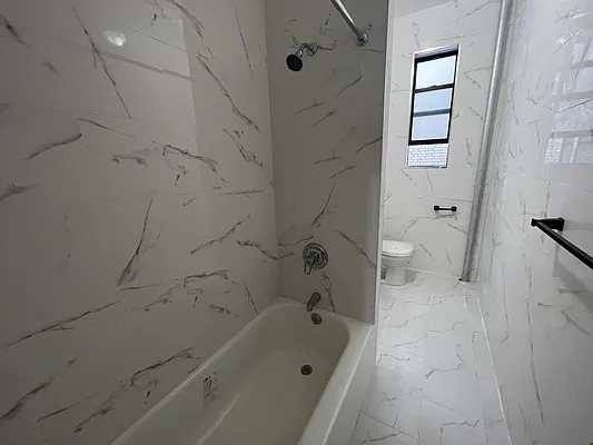 Rented by REAL New York | media 18