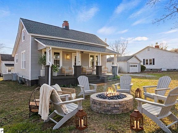 2nd image of 181 J St