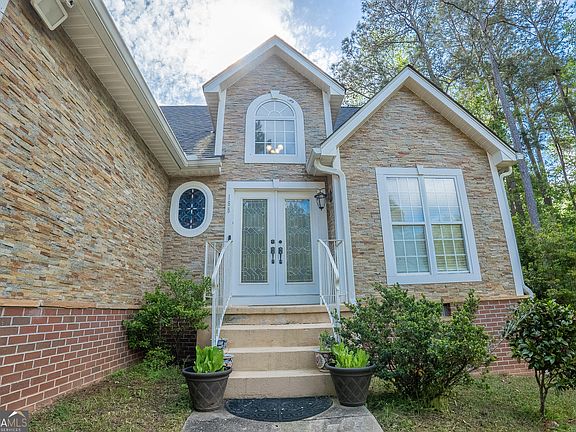 4th image of 155 Northridge Dr