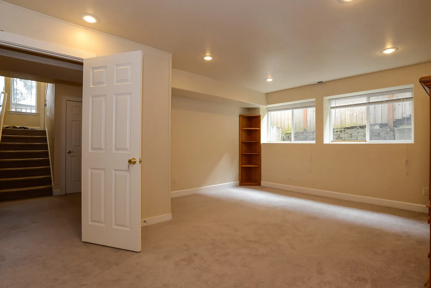 Private Bedroom in Charming Beacon Hill Home With Lush Backyard — Photo 4