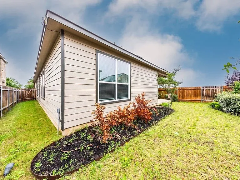 6305 Wagon Spring St — Photo 10