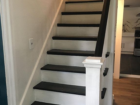 4th image of 39 N Pleasant St #1