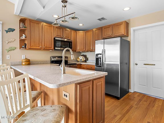 3rd image of 35 W Maryland Avenue #A