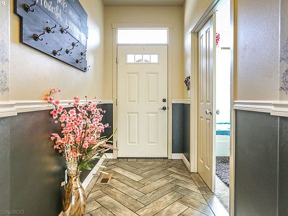 5th image of 10406 NE 70th Ct