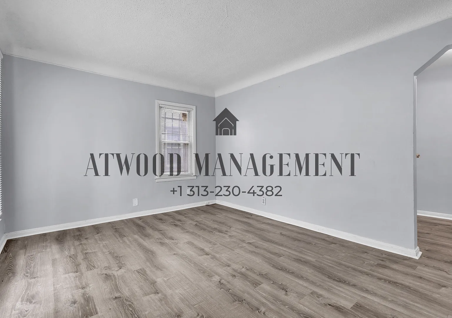 This beautifully updated 3-bedroom, 1-bath single-family home is ready for move-in! — Photo 4