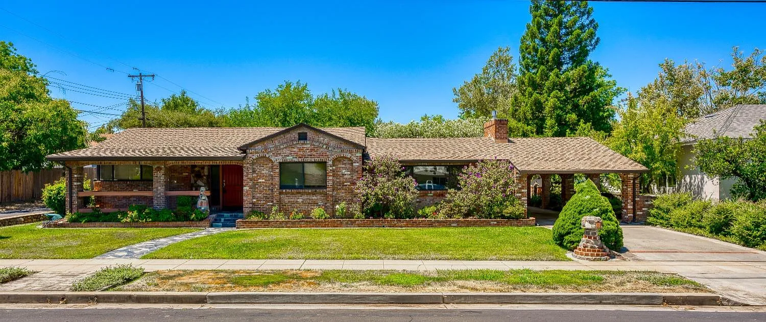 411 Yosemite St photo 1