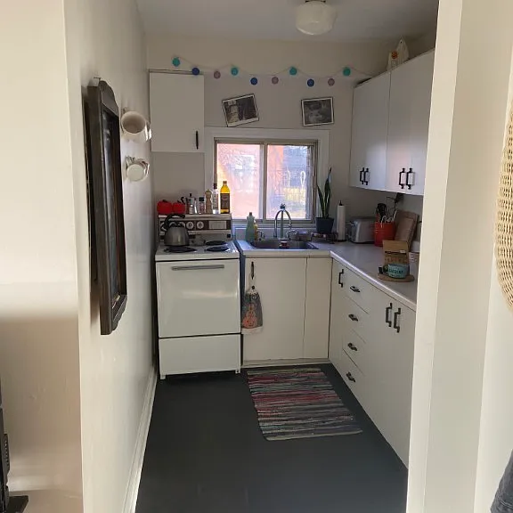 381 Waverley St W #4 — Photo 8