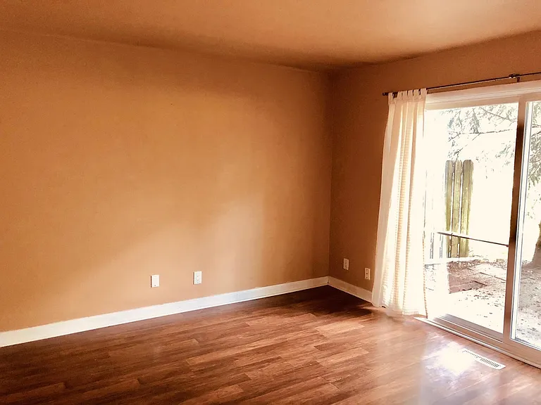 3677 Kenbrooke Ct — Photo 13