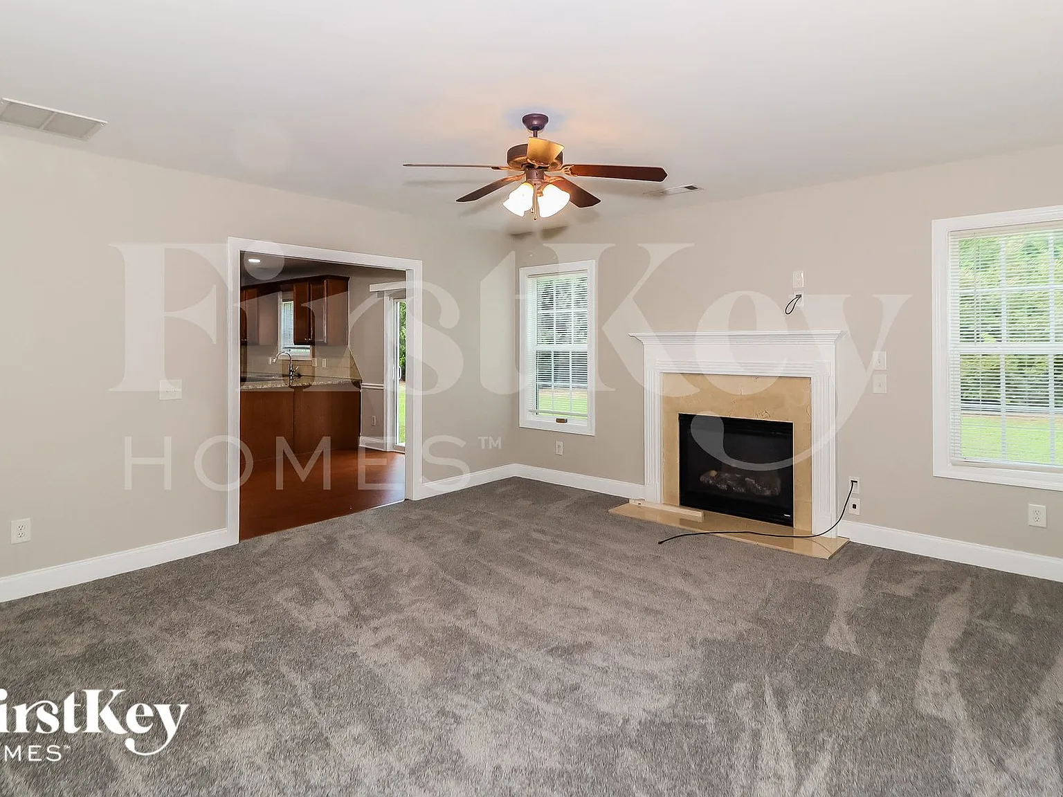 4 bed, 3.0 bath, 2727 sqft, $2,735 — Photo 3