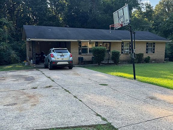 5th image of 580 Armory Rd